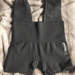 Grey gymshark 7/8 leggings.